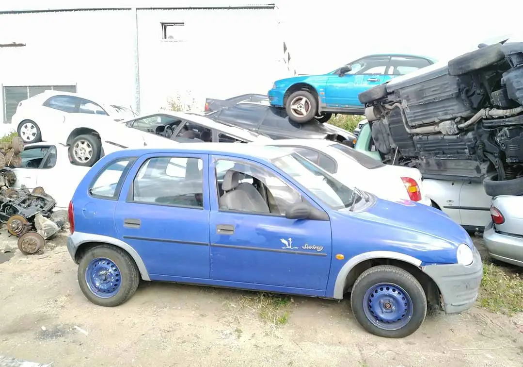 1995-Holden-Barina-Swing